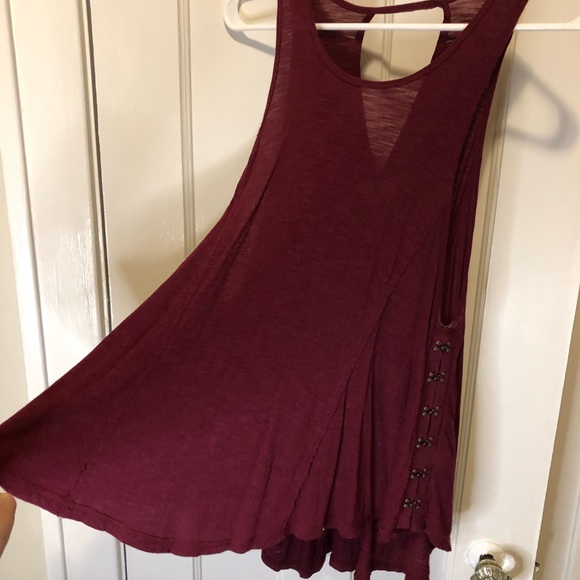 Maroon Flowly Tank Top - Picture 3 of 5